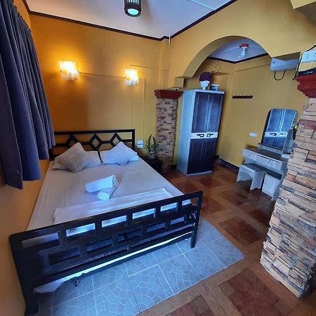 Bed and Breakfast Carribean Transient House à Lucap Chambre photo