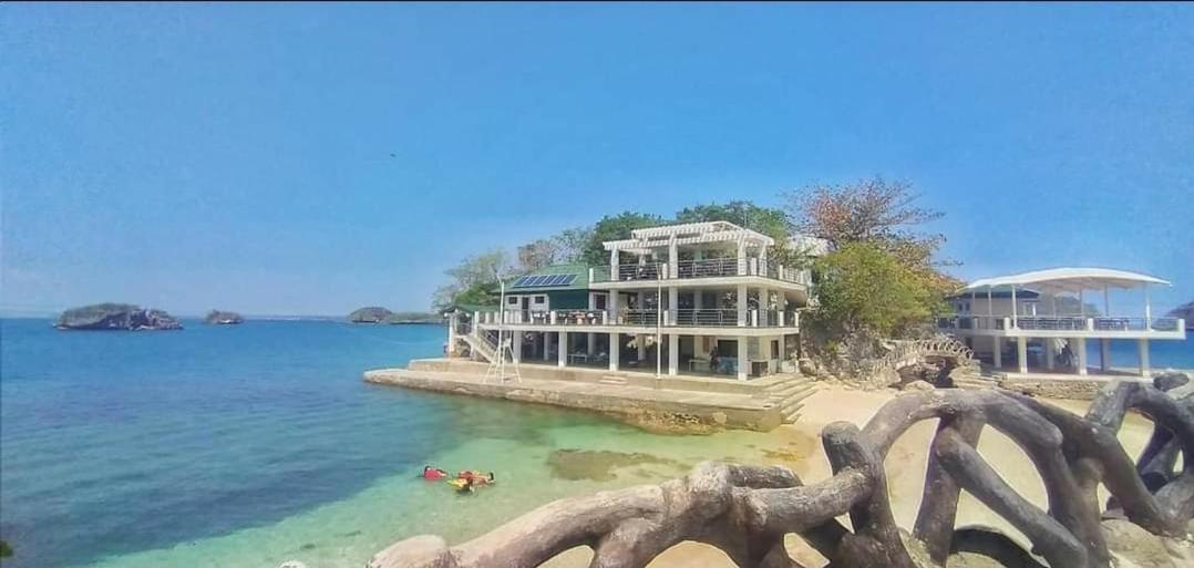 Bed and Breakfast Carribean Transient House à Lucap Extérieur photo