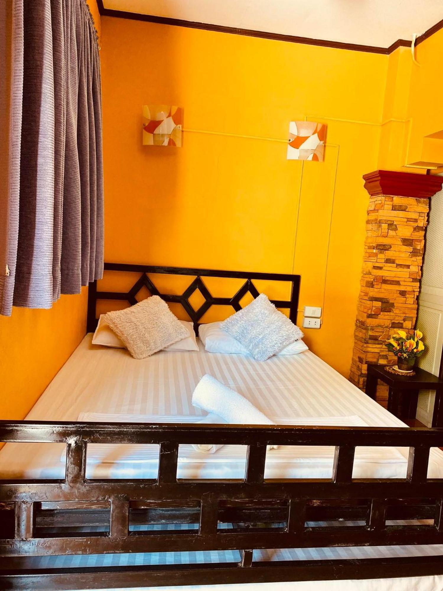 Bed and Breakfast Carribean Transient House à Lucap Chambre photo