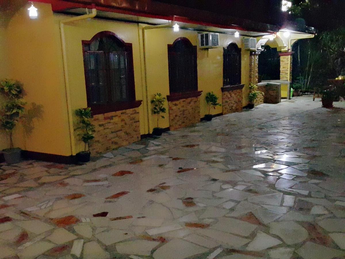 Bed and Breakfast Carribean Transient House à Lucap Extérieur photo